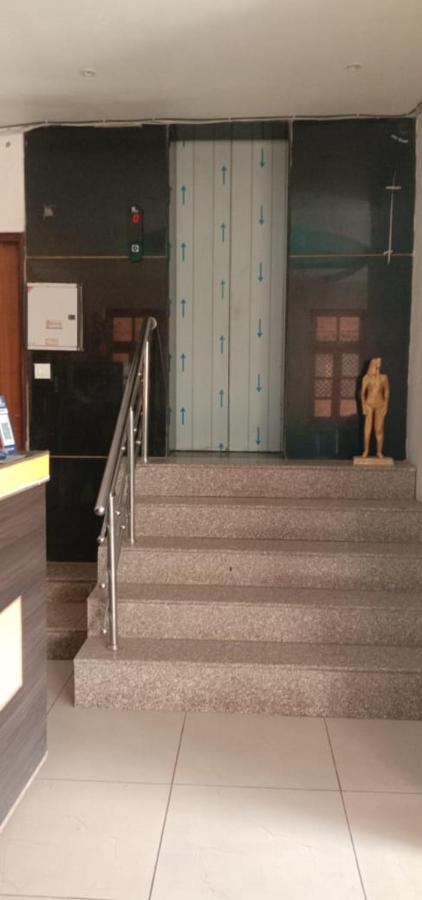 Jaya Palace Hotel By Wb Inn Dhaulpur Exterior photo